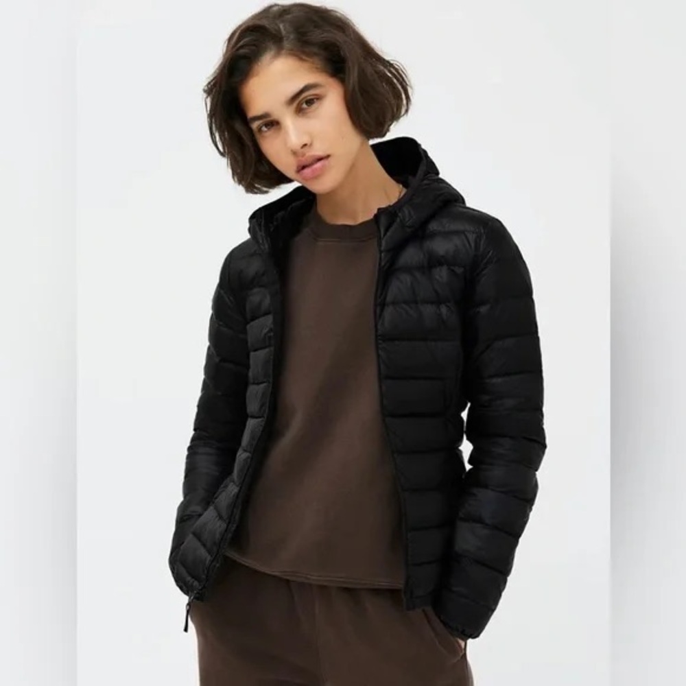 ARITZIA TNA BOTANIR SUPER LIGHT PACKABLE Midnight Black Puffer Jacket (S)
